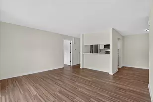 1011 S 2nd St, Delavan, WI 53115 - Photo 9