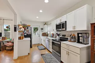 3810 E Washington Ave, Madison, WI 53704 - Photo 11