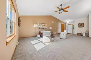 1109 Hickory Ln, Watertown, WI 53094 - Photo 7