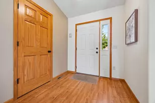 1109 Hickory Ln, Watertown, WI 53094 - Photo 5