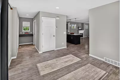 1843 Autumn Lake Parkway, Madison, WI 53718 - Photo 19