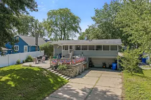 631 10th St, Baraboo, WI 53913 - Photo 43