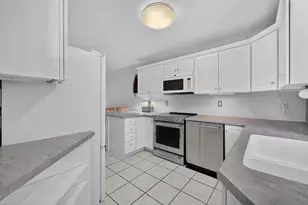 831 S Mills St, Madison, WI 53715 - Photo 13