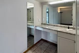 515 D'onofrio Dr, Madison, WI 53719 - Photo 13