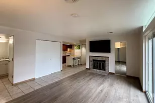 515 D'onofrio Dr, Madison, WI 53719 - Photo 3