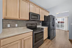 3867 Maple Grove Dr, Madison, WI 53719 - Photo 9