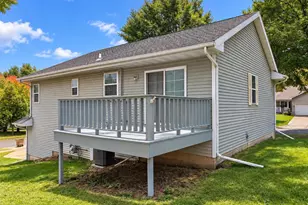6901 Fieldwood Rd, Madison, WI 53718 - Photo 9