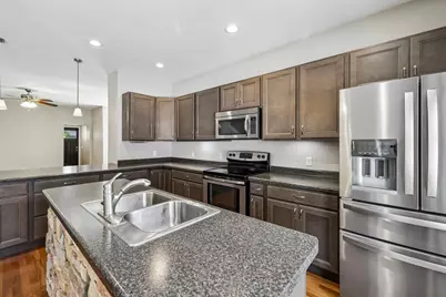 525 W Conant Street, Portage, WI 53901 - Photo 13