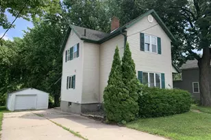 641 S Center St, Beaver Dam, WI 53916 - Photo 3