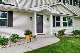 5646 Pennwall St, Fitchburg, WI 53711 - Photo 51