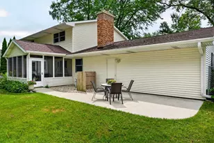 5646 Pennwall St, Fitchburg, WI 53711 - Photo 61