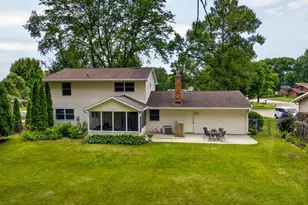 5646 Pennwall St, Fitchburg, WI 53711 - Photo 3
