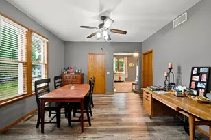 122 N 2nd St, Mount Horeb, WI 53572 - Photo 5