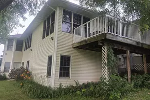 107 Lazy Lake Dr, Fall River, WI 53932 - Photo 7