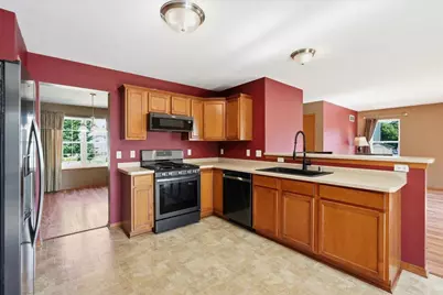 801 Goldfinch Lane, Marshall, WI 53559 - Photo 7