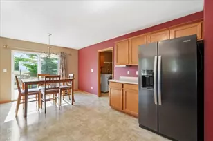 801 Gold Finch Ln, Marshall, WI 53559 - Photo 9