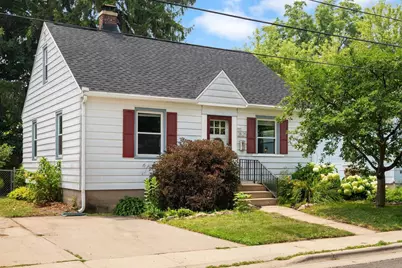 2625 East Lawn Court, Madison, WI 53704 - Photo 1