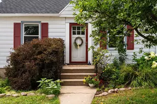 2625 E Lawn Ct, Madison, WI 53704 - Photo 7