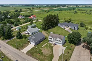 6738 Henry Rd, Belleville, WI 53508 - Photo 57