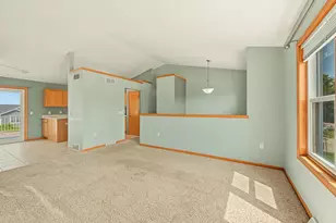 6738 Henry Rd, Belleville, WI 53508 - Photo 9