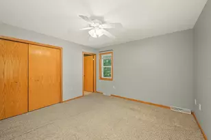 6738 Henry Rd, Belleville, WI 53508 - Photo 33