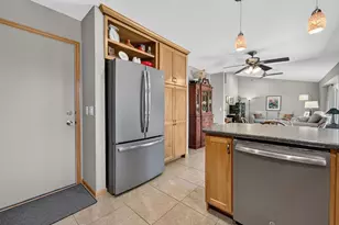 837 Vista Ridge Dr, Mount Horeb, WI 53572 - Photo 11