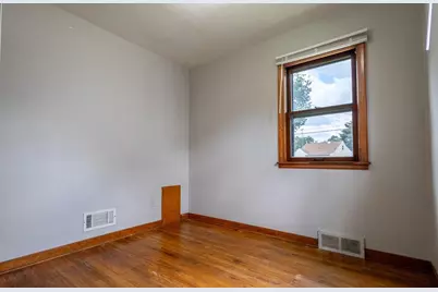 1724 Prairie Avenue, Beloit, WI 53511 - Photo 11