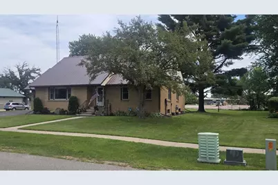 318 S Charles Street, Westfield, WI 53964 - Photo 3