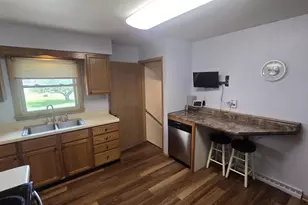 318 S Charles St, Westfield, WI 53964 - Photo 9