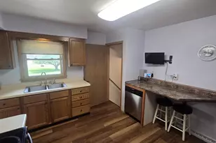 318 S Charles St, Westfield, WI 53964 - Photo 7