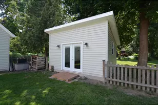 5601 Lake Mendota Dr, Madison, WI 53705 - Photo 9