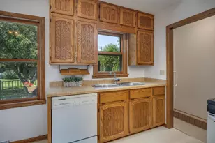 4602 Esch Ln, Madison, WI 53704 - Photo 11