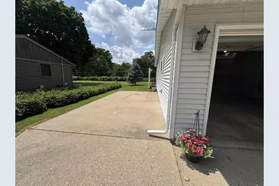 1938 Bootmaker Drive, Beloit, WI 53511 - Photo 25