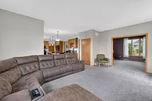 1000 Glen View Ct, Mount Horeb, WI 53572 - Photo 11