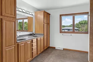 1000 Glen View Ct, Mount Horeb, WI 53572 - Photo 27