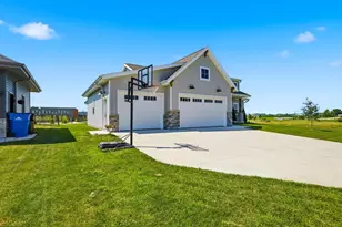 1314 Spahn Dr, Waunakee, WI 53597 - Photo 59