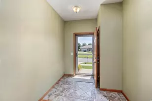 234 E Hill Pkwy, Madison, WI 53718 - Photo 27