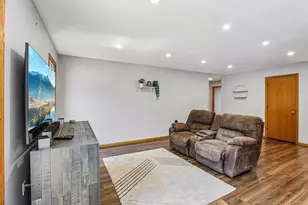 210 Sterling Dr, Edgerton, WI 53534 - Photo 7