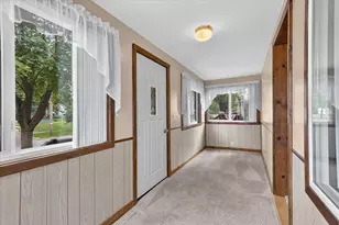 1123 8th St, Beloit, WI 53511 - Photo 7