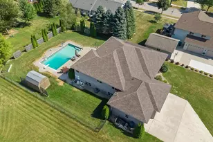 2306 Surrey Ln, Baraboo, WI 53913 - Photo 69