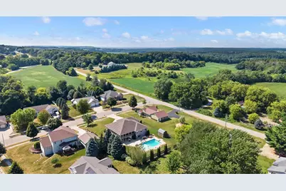 2306 Surrey Lane, Baraboo, WI 53913 - Photo 73