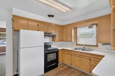 1239 S Terrace Street, Janesville, WI 53546 - Photo 13