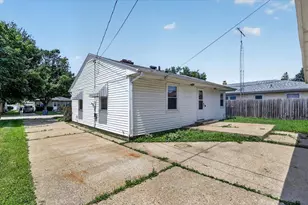 1239 S Terrace St, Janesville, WI 53546 - Photo 37