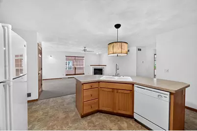 637 Garfield Avenue, Janesville, WI 53536 - Photo 15
