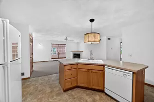 637 Garfield Ave, Janesville, WI 53536 - Photo 15