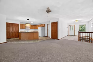 637 Garfield Ave, Janesville, WI 53536 - Photo 11