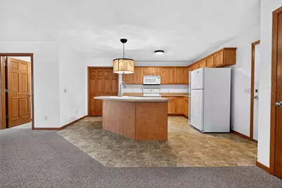 637 Garfield Avenue, Janesville, WI 53536 - Photo 9