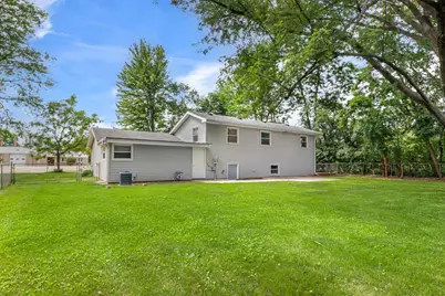 5806 Lacy Road, Fitchburg, WI 53711 - Photo 3