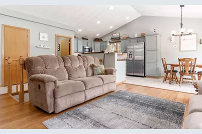 2608 N Wuthering Hills Drive, Janesville, WI 53546 - Photo 17