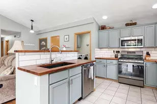 2608 N Wuthering Hills Dr, Janesville, WI 53546 - Photo 23